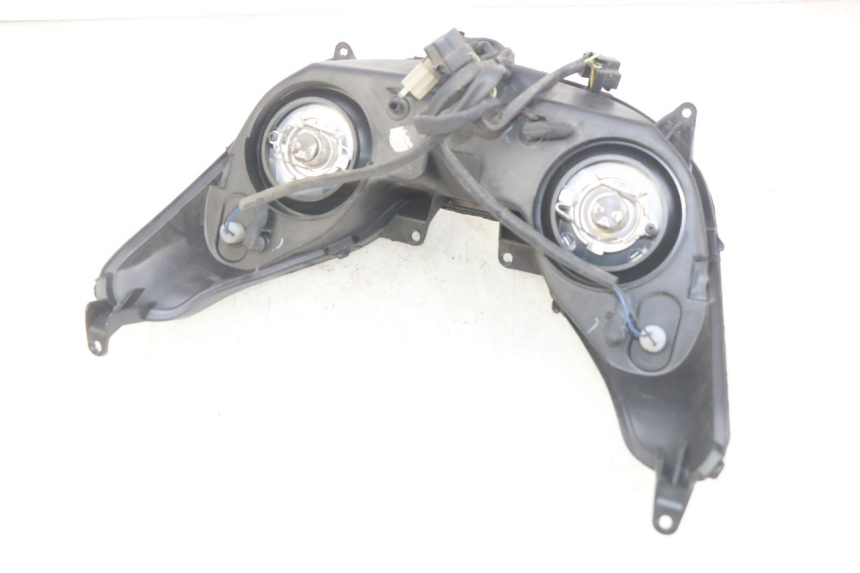 photo de FANALE ANTERIORE YAMAHA XMAX X-MAX 125 (2006 - 2009) - Altra angolazione