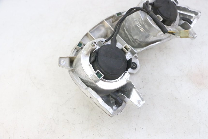 photo de FANALE ANTERIORE YAMAHA X-MAX XMAX 125 (2010 - 2013) - Altra angolazione