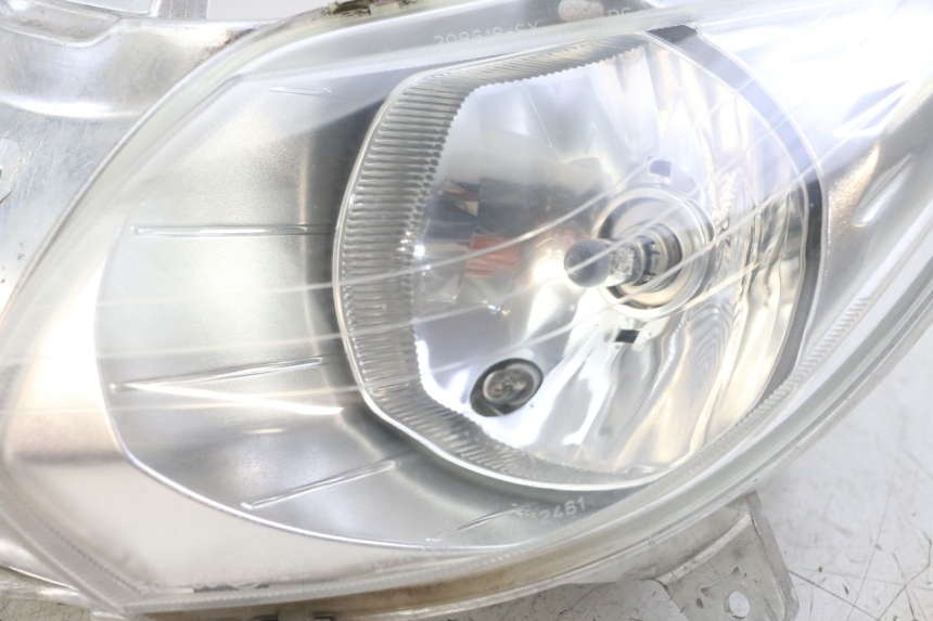 photo de FANALE ANTERIORE YAMAHA X-MAX XMAX 125 (2010 - 2013) - Dettagli dei punti di fissaggio