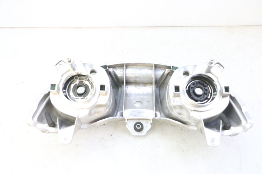 photo de FANALE ANTERIORE YAMAHA X-MAX XMAX 125 (2010 - 2013) - Altra vista dell'articolo