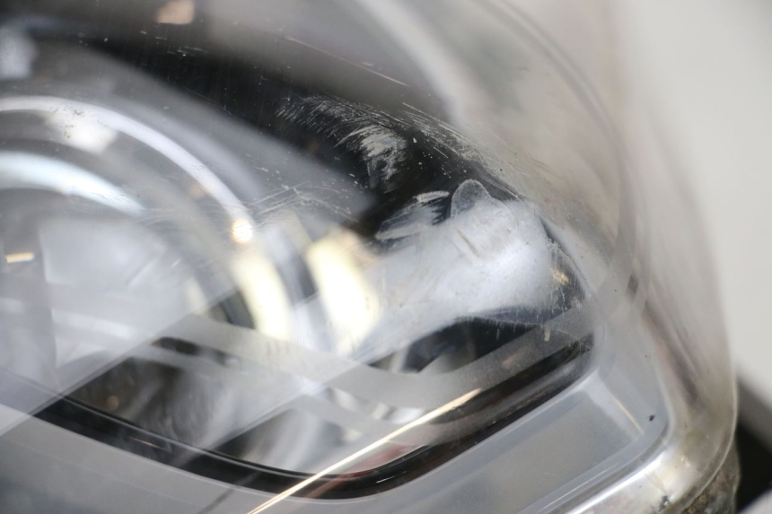 photo de FANALE ANTERIORE PIAGGIO X10 125 (2012 - 2017) - Altra angolazione