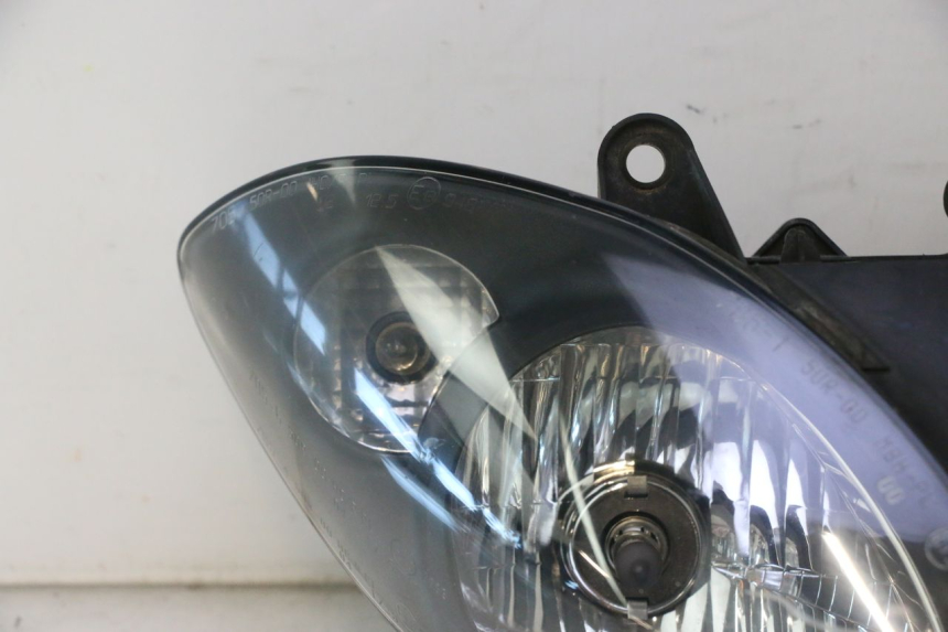 photo de FARO ANTERIORE PIAGGIO X9 AMALFI 180 (2000 - 2003) - Primo piano tecnico