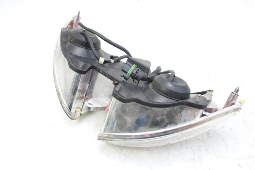 photo de FANALE ANTERIORE PIAGGIO X9 EVOLUTION 125 (2003 - 2007) - Vista d'insieme del prodotto