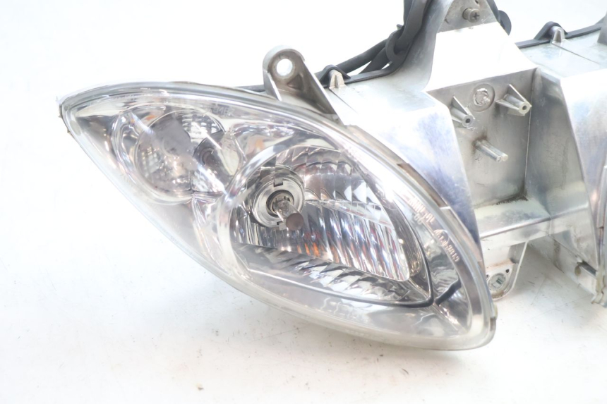 photo de FANALE ANTERIORE PIAGGIO X9 EVOLUTION 125 (2003 - 2007) - Dettaglio del componente