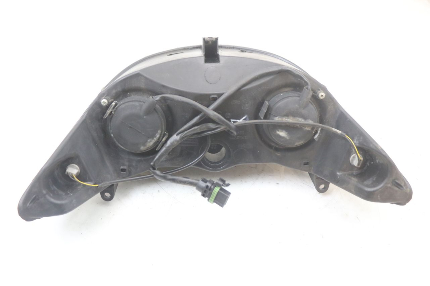 photo de FANALE ANTERIORE PIAGGIO XEVO - X EVO 125 (2007 - 2017) - Stato della superficie e materiale