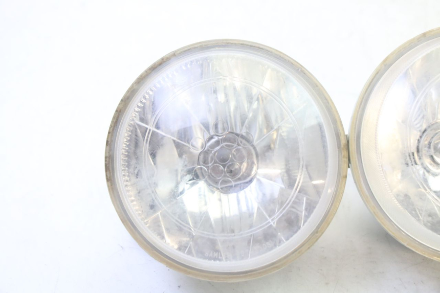 photo de FARO ANTERIORE YAMAHA YFM GRIZZLY 550 (2008 - 2015) - Zoom sullo stato d'uso