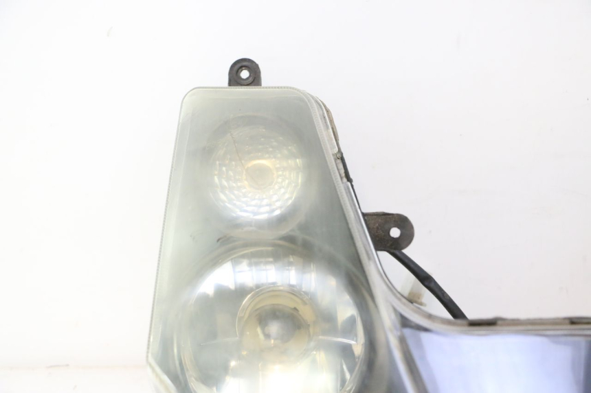 photo de FARO ANTERIORE YIYING YY50QT-6 50 - Primo piano ad alta risoluzione