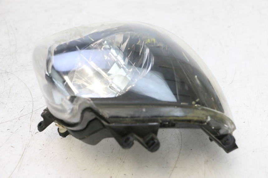 photo de FANALE ANTERIORE PIAGGIO ZIP 4T 50 (2018 - 2020) - Primo piano tecnico