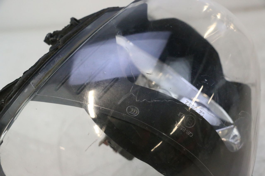 photo de FARO ANTERIORE PIAGGIO ZIP IGET 4T 50 (2021 - 2023) - Ricambio usato controllato