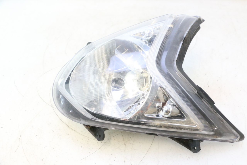 photo de FANALE ANTERIORE UNIVERSAL BIKE ZN50QT-11B 50 (2018 - 2021) - Dettagli dei punti di fissaggio