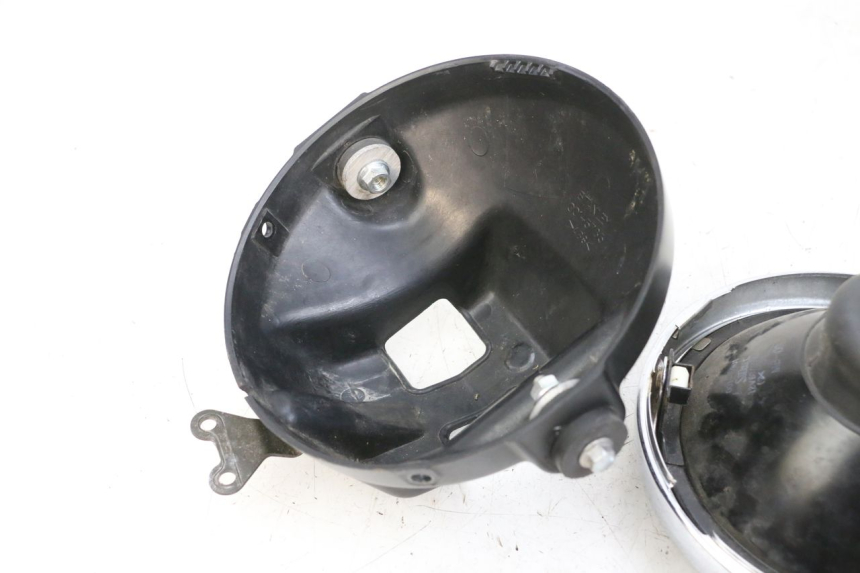 photo de FARO ANTERIORE KAWASAKI ZR 7 750 (1999 - 2004) - Ispezione visiva dettagliata