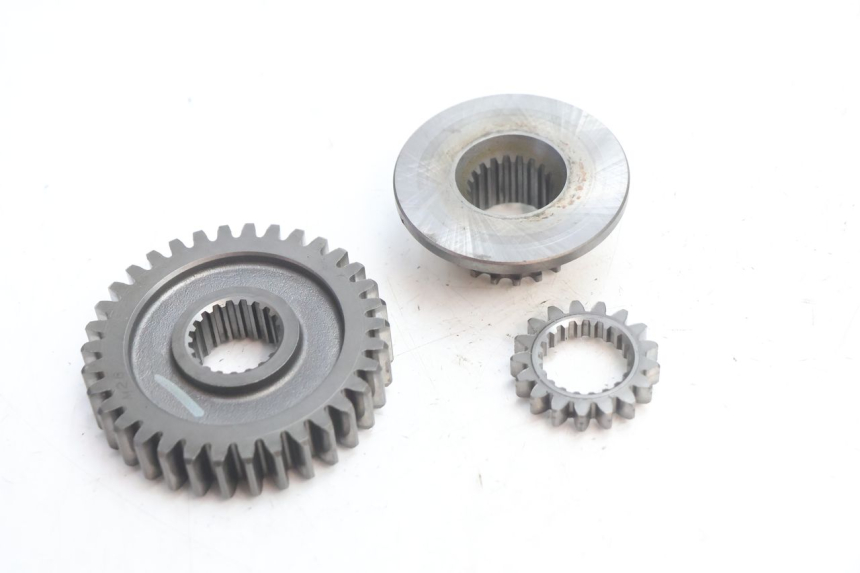 photo de PIGNONE SUZUKI SV S 650 (2003 - 2009) - Altra angolazione