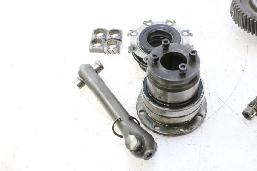 photo de PIGNONE TRASMISSIONE GILERA GP 800 (2007 - 2013) - Caratteristiche distintive