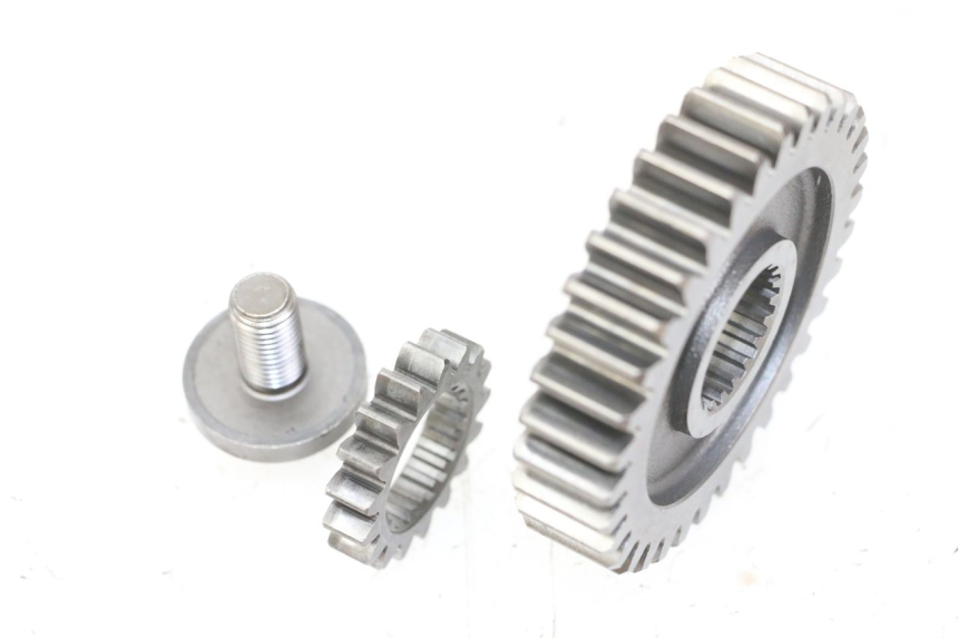 photo de INGRANAGGIO TRASMISSIONE SUZUKI SV S 650 (1999 - 2002) - Altra angolazione