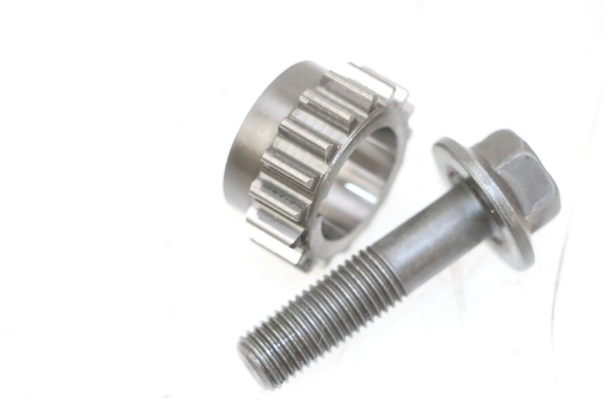 photo de INGRANAGGIO TRASMISSIONE YAMAHA FZ1 FAZER 1000 (2007 - 2009) - Zoom sullo stato d'uso