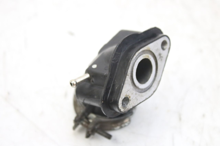 photo de TUBO DI ASPIRAZIONE KYMCO AGILITY 4T 50 (2018 - 2022) - Altra angolazione