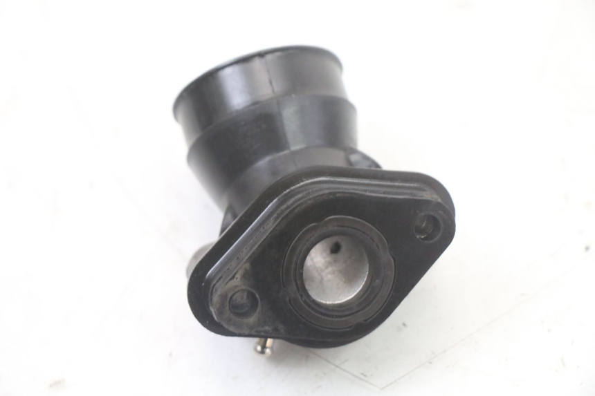 photo de TUBO DI ASPIRAZIONE KYMCO AGILITY 4T 50 (2018 - 2022) - Altra angolazione