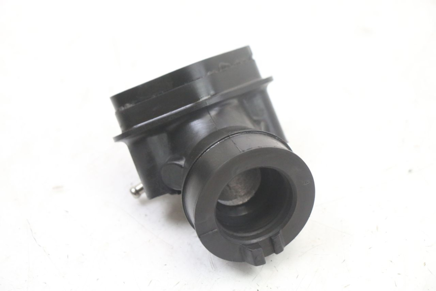 photo de TUBO DI ASPIRAZIONE KYMCO AGILITY 4T 50 (2018 - 2022) - Primo piano tecnico