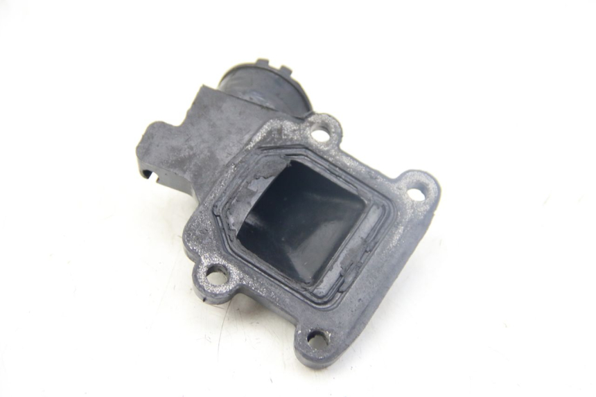 photo de COLLETTORE DI ASPIRAZIONE MBK BOOSTER SPIRIT 50 (1999 - 2003) - Primo piano tecnico