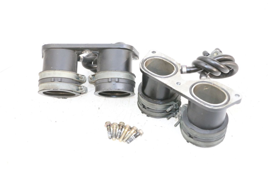 photo de COLLETTORE ASPIRAZIONE MV AGUSTA BRUTALE R WALLY 910 (2008 - 2008) - Primo piano tecnico