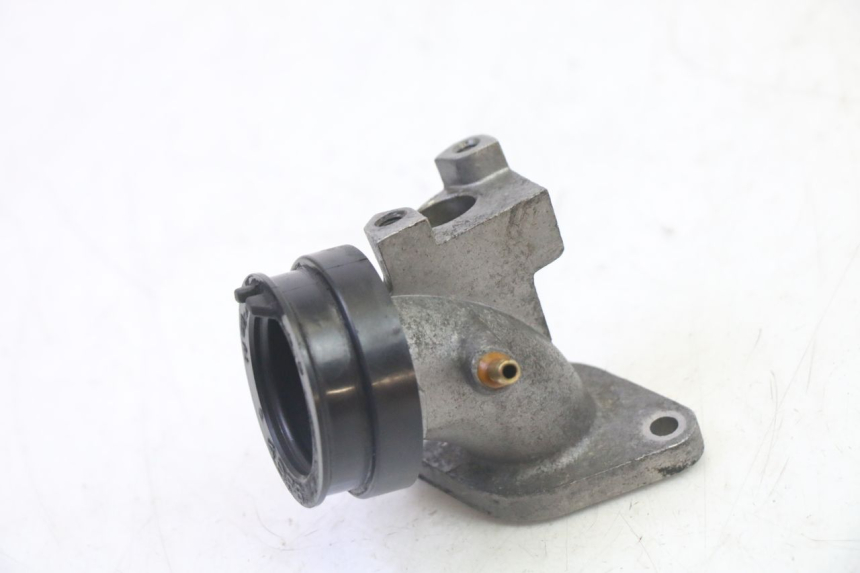 photo de COLLETTORE DI ASPIRAZIONE SUZUKI BURGMAN 125 (2007 - 2014) - Zoom sullo stato d'uso