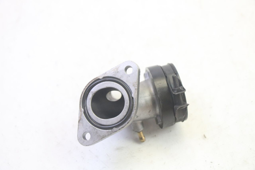 photo de COLLETTORE DI ASPIRAZIONE SUZUKI BURGMAN 125 (2007 - 2014) - Vista d'insieme del prodotto