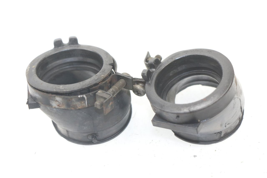 photo de COLLETTORE DI ASPIRAZIONE HONDA CBF 500 (2004 - 2007) - Primo piano tecnico