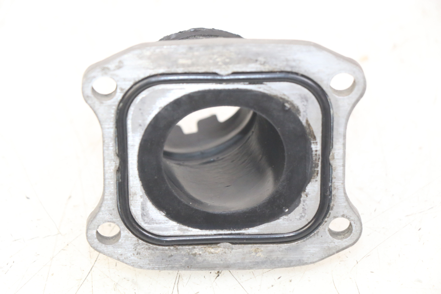 photo de TUBO DI ASPIRAZIONE HONDA CR 80 (2001 - 2003) - Altra angolazione