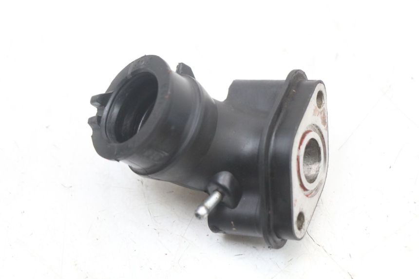 photo de COLLETTORE DI ASPIRAZIONE KYMCO DINK 4T 50 (2007 - 2018) - Altra angolazione