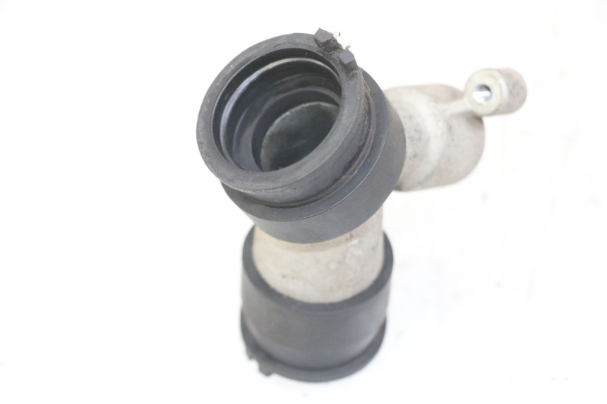 photo de COLLETTORE ASPIRAZIONE PEUGEOT ELYSTAR 125 (2002 - 2007) - Zoom sullo stato d'uso