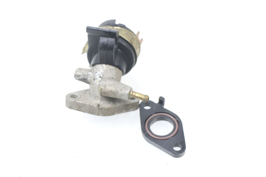 photo de COLLETTORE DI ASPIRAZIONE TNT MOTOR FASTINO 4T 50 (2013 - 2019) - Altra angolazione