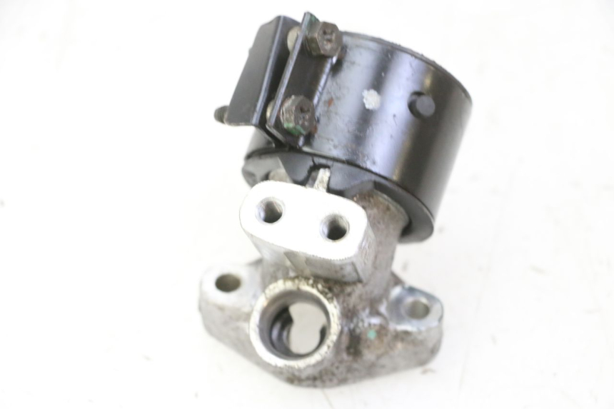 photo de TUBO DI ASPIRAZIONE HONDA FES S-WING SWING ABS 125 (2007 - 2015) - Altra angolazione