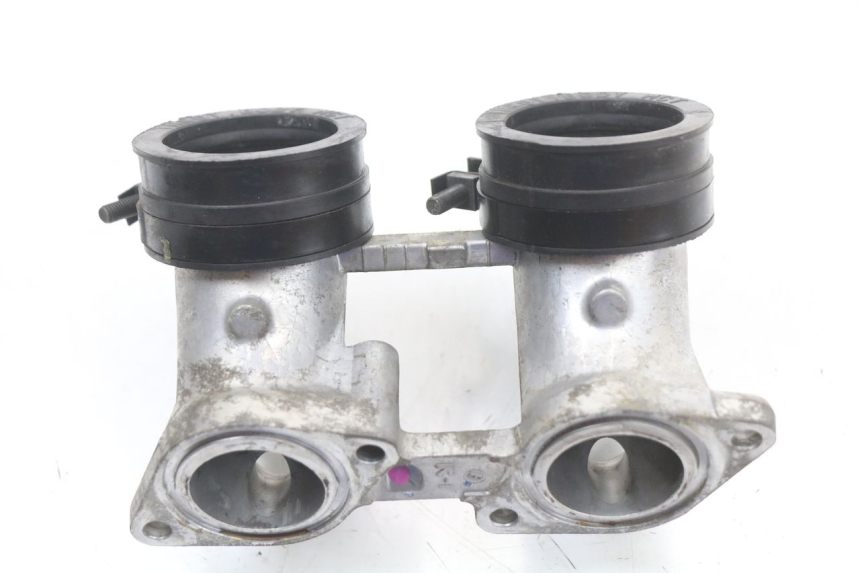 photo de COLLETTORE ASPIRAZIONE HONDA FJS SILVER WING SILVERWING 400 (2005 - 2008) - Primo piano tecnico