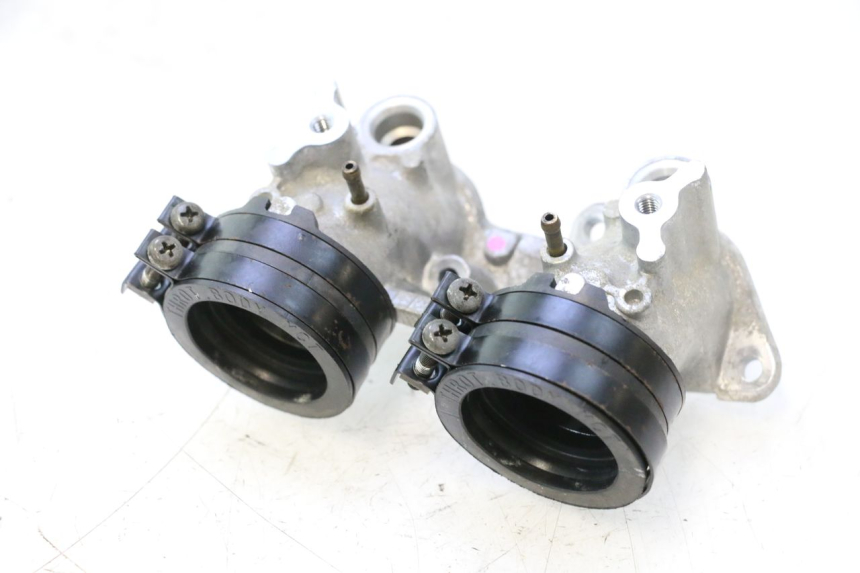 photo de COLLETTORE ASPIRAZIONE HONDA FJS SILVER WING SILVERWING 400 (2005 - 2008) - Altra angolazione