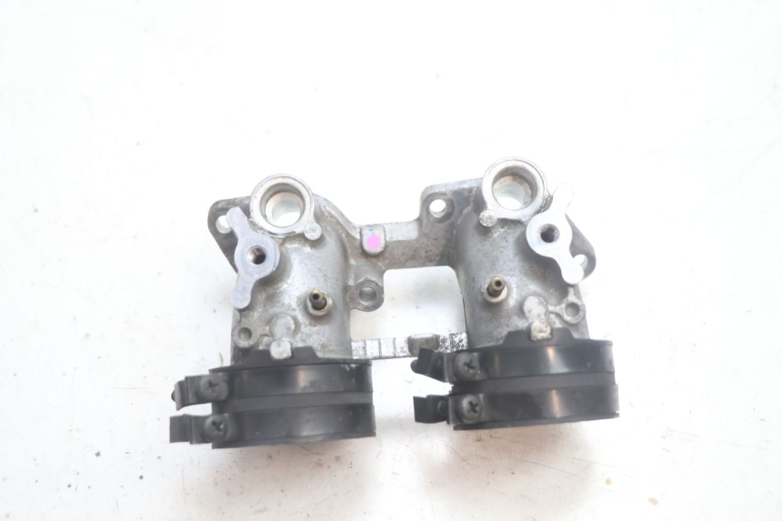 photo de COLLETTORE ASPIRAZIONE HONDA FJS SILVER WING SILVERWING 400 (2005 - 2008) - Dettaglio del componente