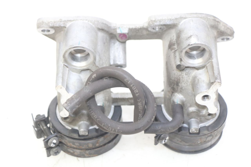 photo de COLLETTORE DI ASPIRAZIONE HONDA FJS SILVERWING SILVER WING 400 (2009 - 2016) - Dettaglio del componente