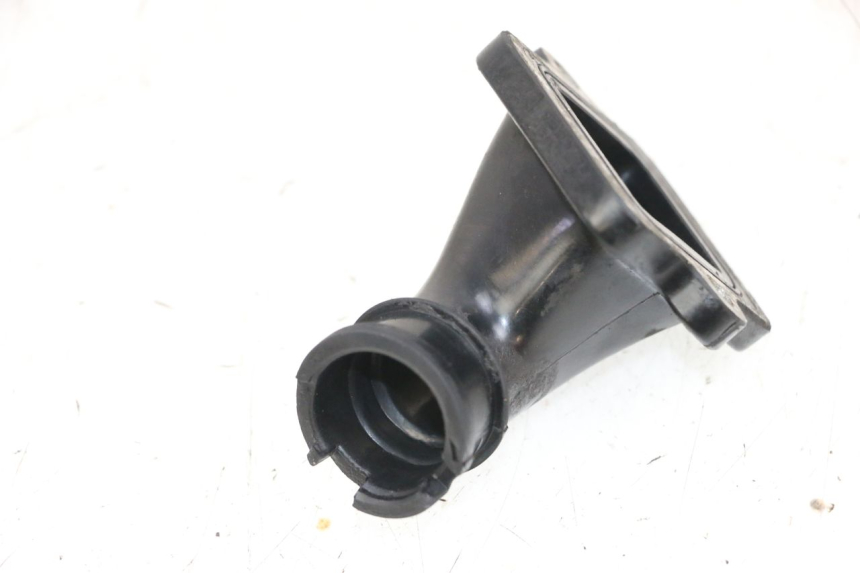 photo de COLLETTORE DI ASPIRAZIONE PEUGEOT KISBEE 2T 50 (2010 - 2017) - Zoom sullo stato d'uso