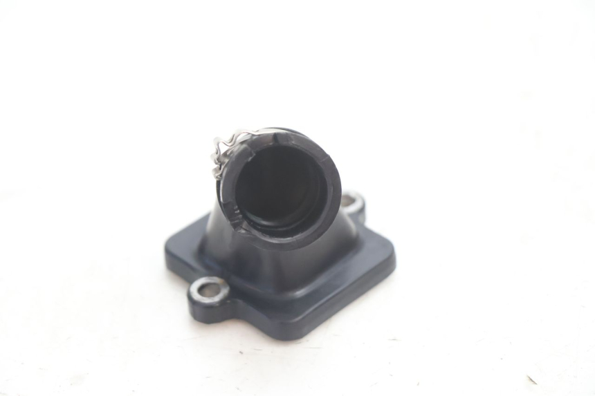 photo de COLLETTORE DI ASPIRAZIONE PEUGEOT KISBEE 2T 50 (2010 - 2017) - Zoom sullo stato d'uso