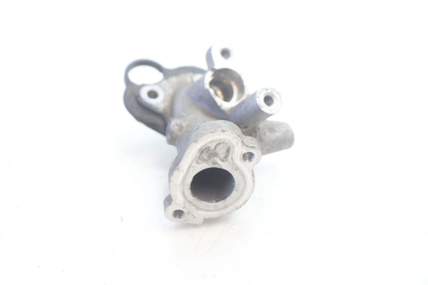 photo de COLLETTORE DI ASPIRAZIONE PEUGEOT KISBEE 4T 50 (2018 - 2022) - Zoom sullo stato d'uso