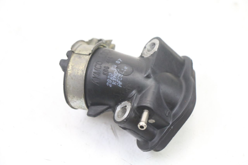 photo de TUBO DI ASPIRAZIONE KYMCO AGILITY 4T 50 (2018 - 2022) - Zoom sullo stato d'uso