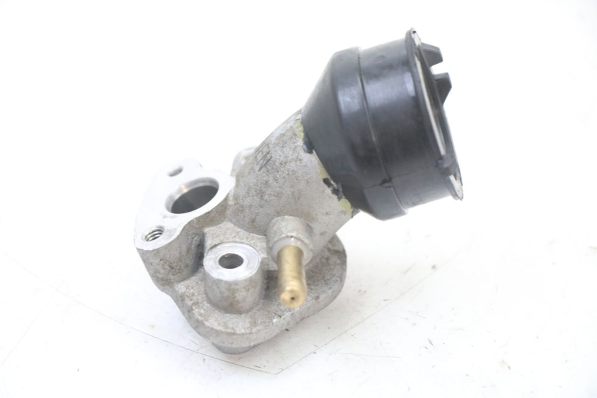 photo de COLLETTORE ASPIRAZIONE LONGJIA SHARPY 125 (2020 - 2024) - Dettaglio del componente