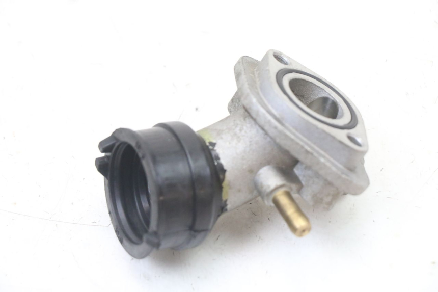 photo de COLLETTORE ASPIRAZIONE LONGJIA SHARPY 125 (2020 - 2024) - Altra angolazione