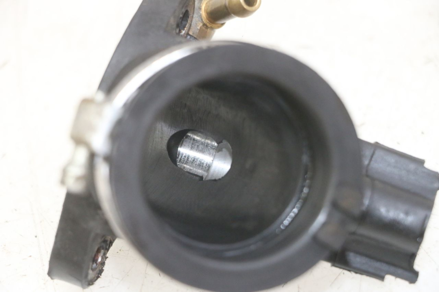 photo de COLLETTORE ASPIRAZIONE PIAGGIO MP3 LT 300 (2010 - 2016) - Dettaglio del componente