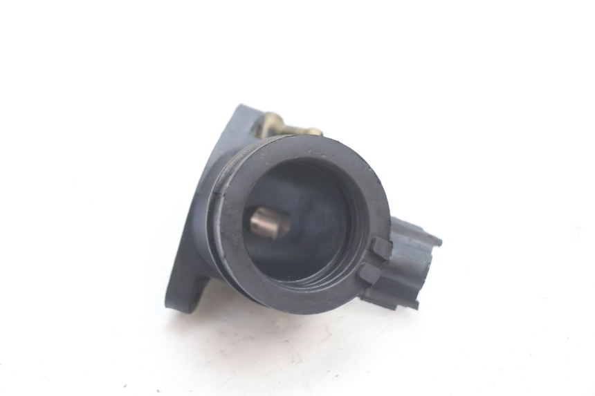 photo de COLLETTORE ASPIRAZIONE PIAGGIO MP3 LT 300 (2010 - 2016) - Vista d'insieme del prodotto