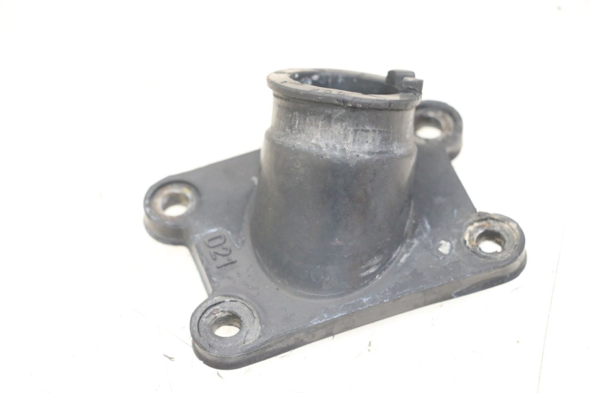 photo de TUBO DI ASPIRAZIONE RIEJU MRT 50 (2009 - 2017) - Primo piano tecnico