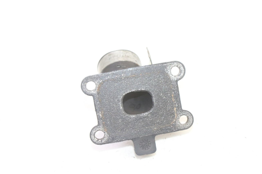 photo de COLLETTORE ASPIRAZIONE RIEJU MRT 50 (2018 - 2021) - Altra angolazione