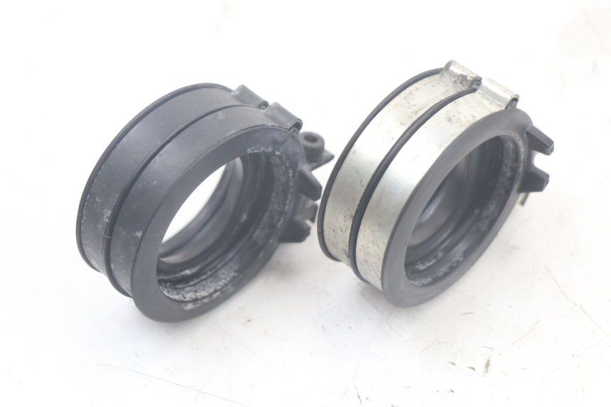 photo de COLLETTORE DI ASPIRAZIONE YAMAHA MT-07 MT07 ABS 700 (2014 - 2017) - Zoom sullo stato d'uso