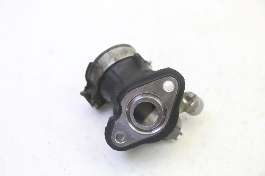 photo de COLLETTORE ASPIRAZIONE KYMCO LIKE 4T 50 (2019 - 2025) - Primo piano tecnico