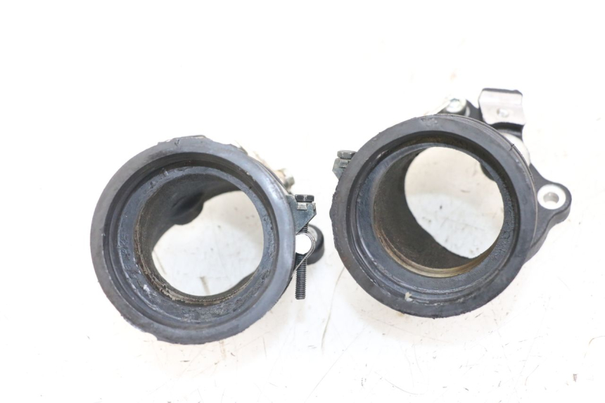 photo de COLLETTORE ASPIRAZIONE MOTO GUZZI NORGE 8V GT 1200 (2011 - 2016) - Zoom sullo stato d'uso