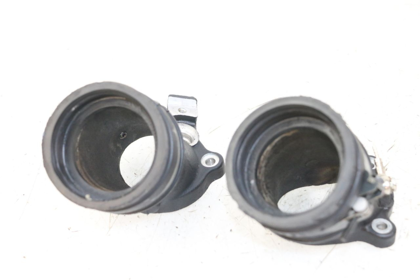 photo de COLLETTORE ASPIRAZIONE MOTO GUZZI NORGE 8V GT 1200 (2011 - 2016) - Altra angolazione